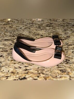 Melissa Queen V Peep Toe Jelly Flats shoes girls size 13, EUC